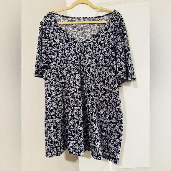 Lane Bryant Floral V-Neck Blouse - Black and White - Picture 3 of 8